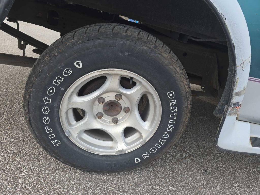 Ford F-150 SuperCab Short Bed 2WD 1997