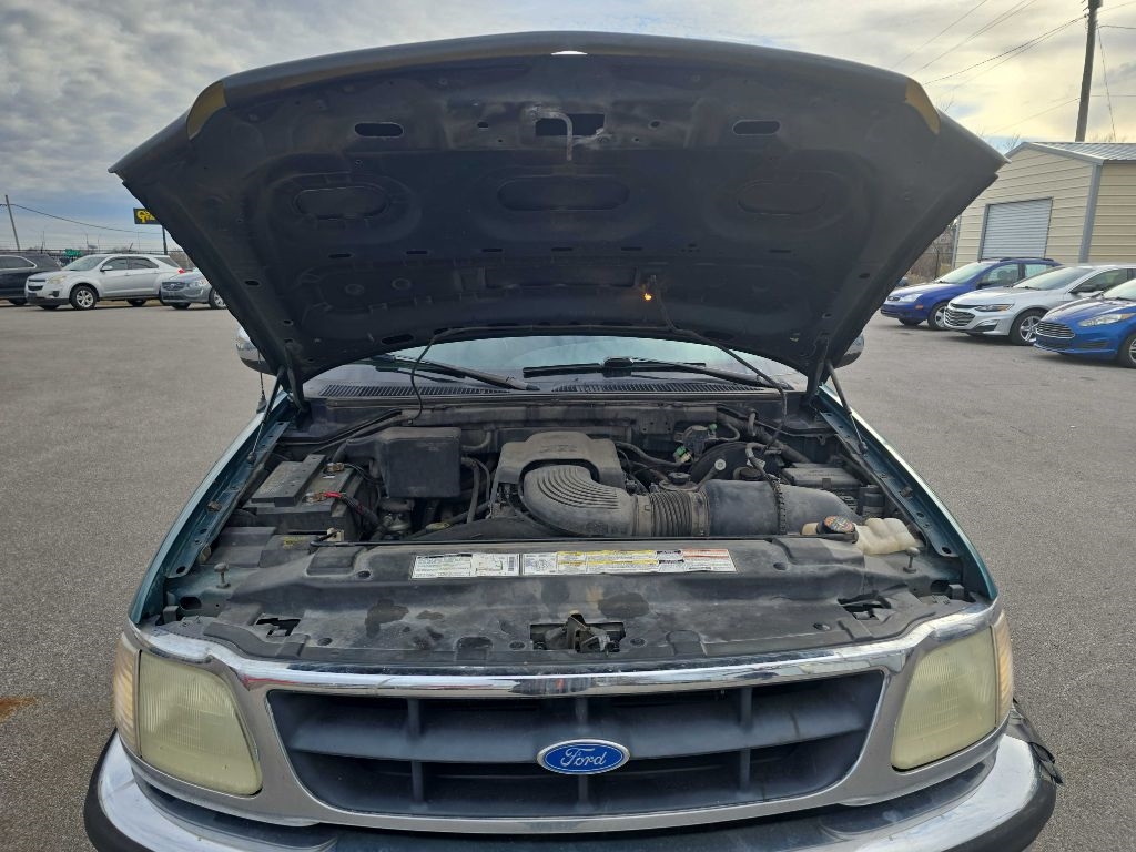 Ford F-150 SuperCab Short Bed 2WD 1997