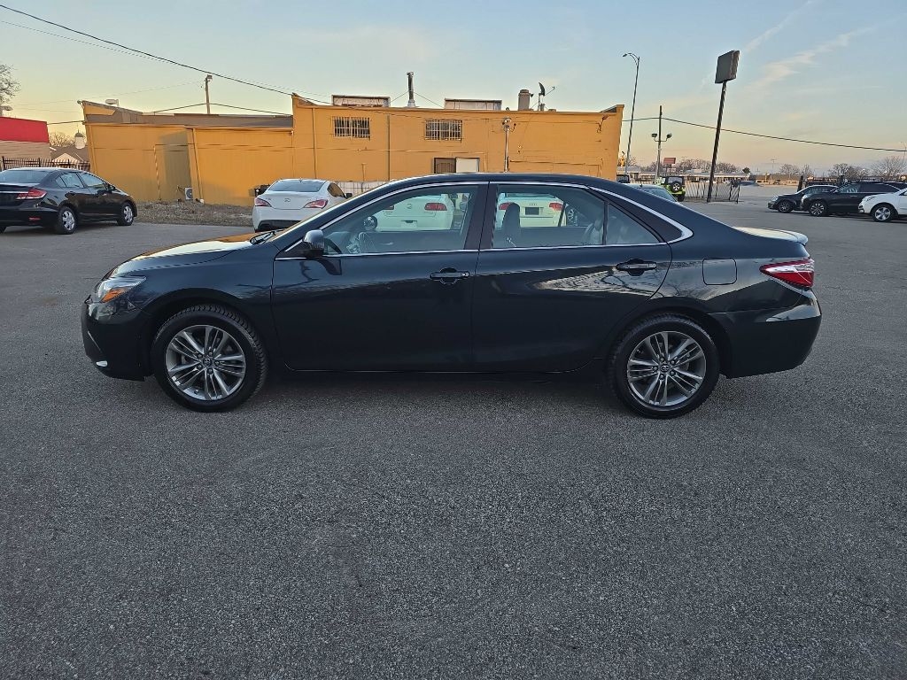 Toyota Camry LE 2017