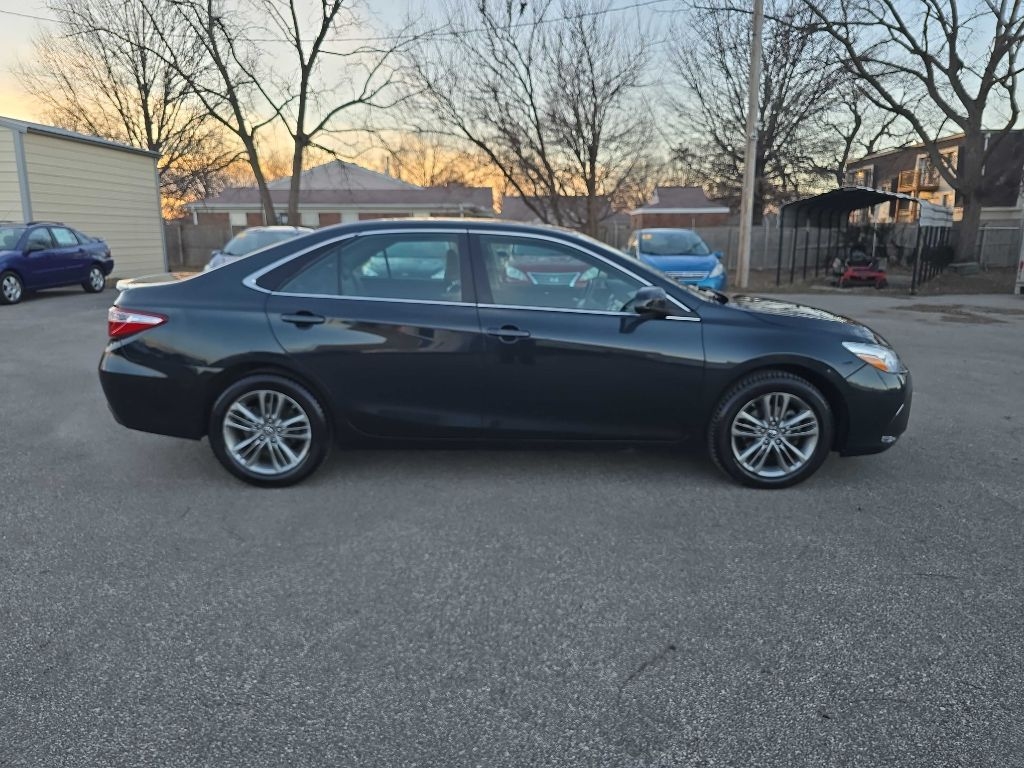 Toyota Camry LE 2017