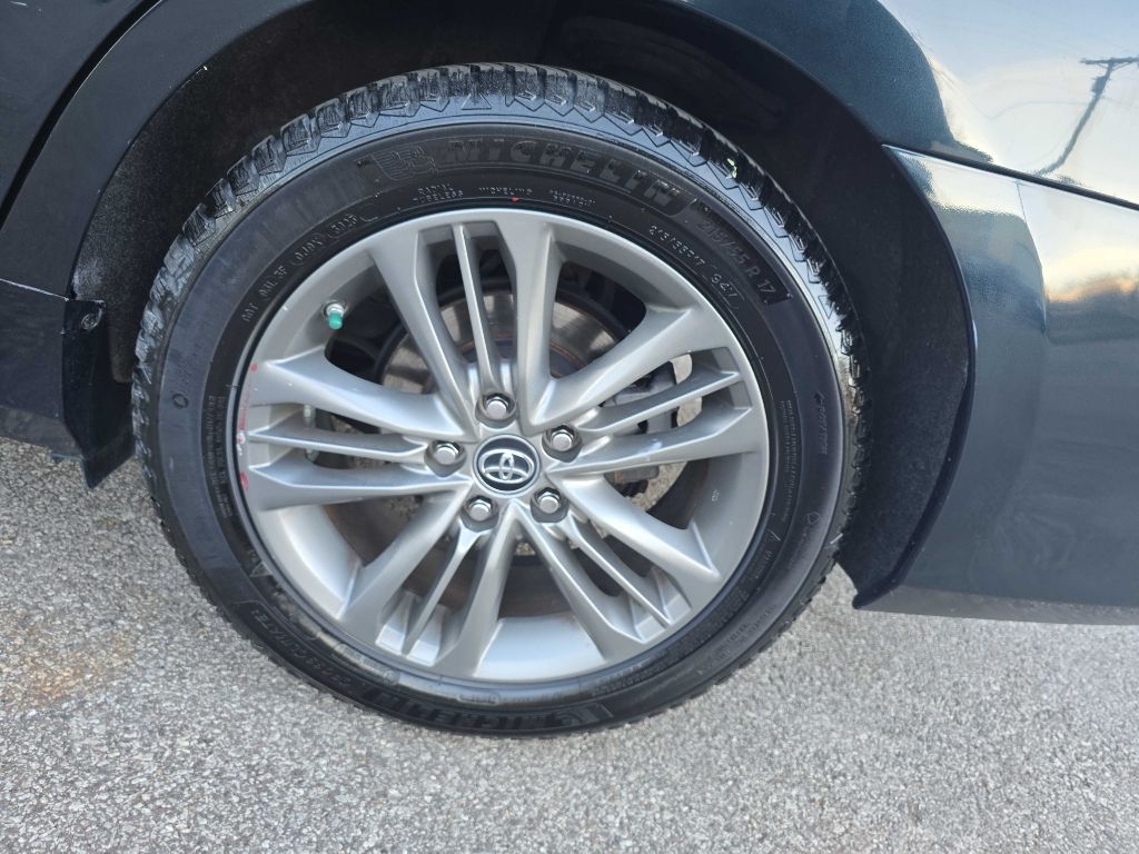 Toyota Camry LE 2017