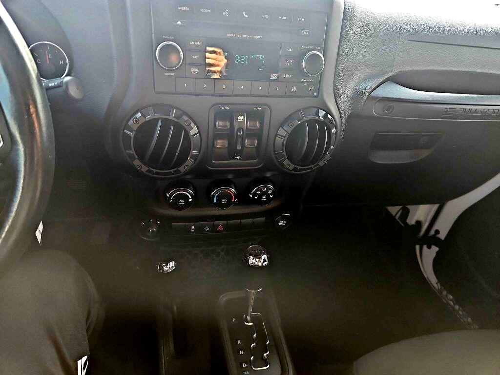 Jeep Wrangler Unlimited Sport 4WD 2015