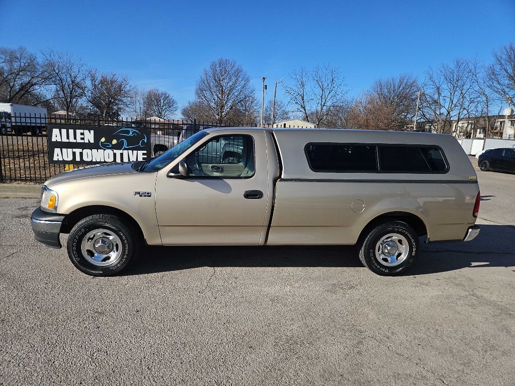 1999 Ford F-150 WS Reg. Cab Short Bed 2WD