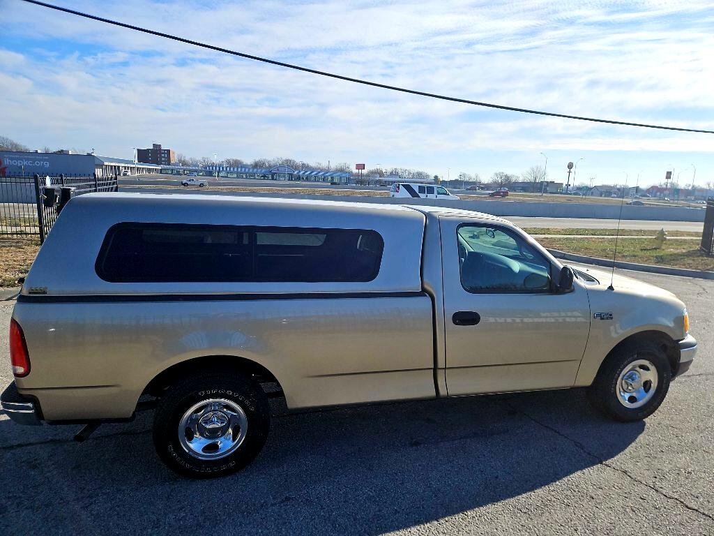 Ford F-150 WS Reg. Cab Short Bed 2WD 1999