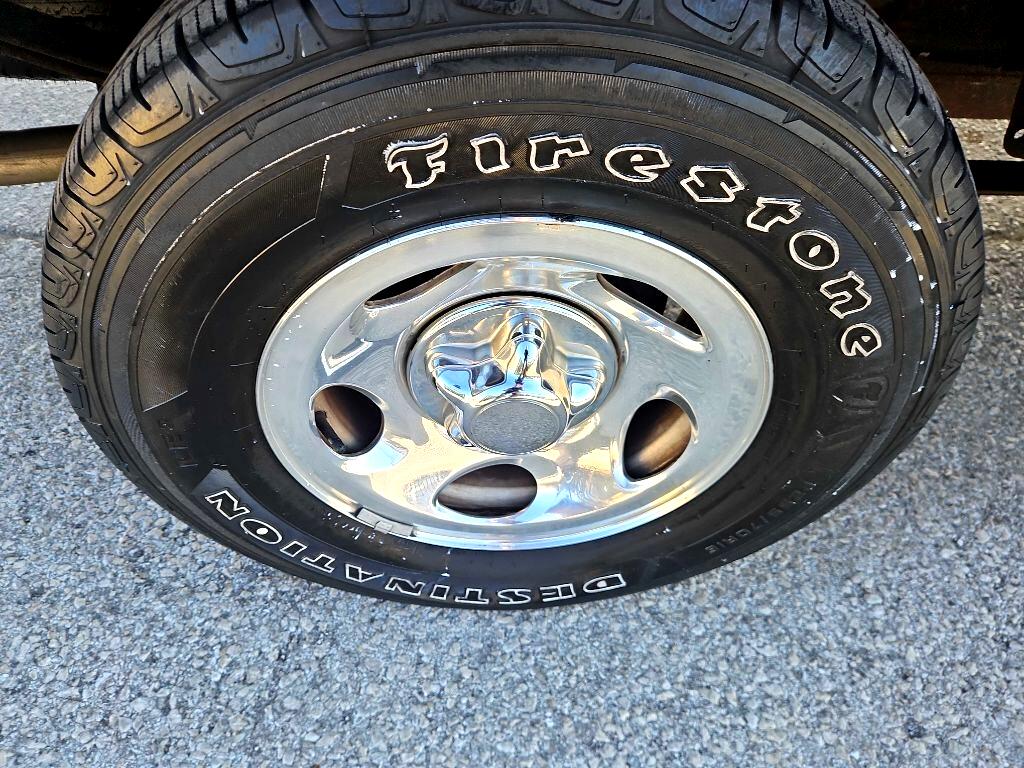 Ford F-150 WS Reg. Cab Short Bed 2WD 1999