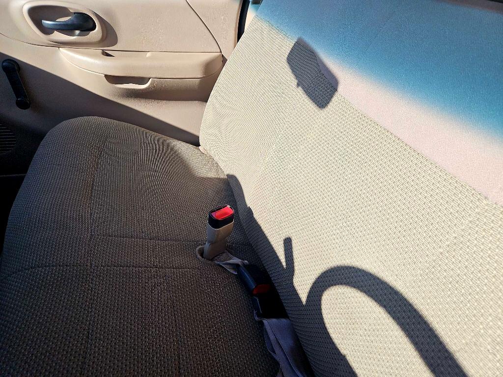 Ford F-150 WS Reg. Cab Short Bed 2WD 1999