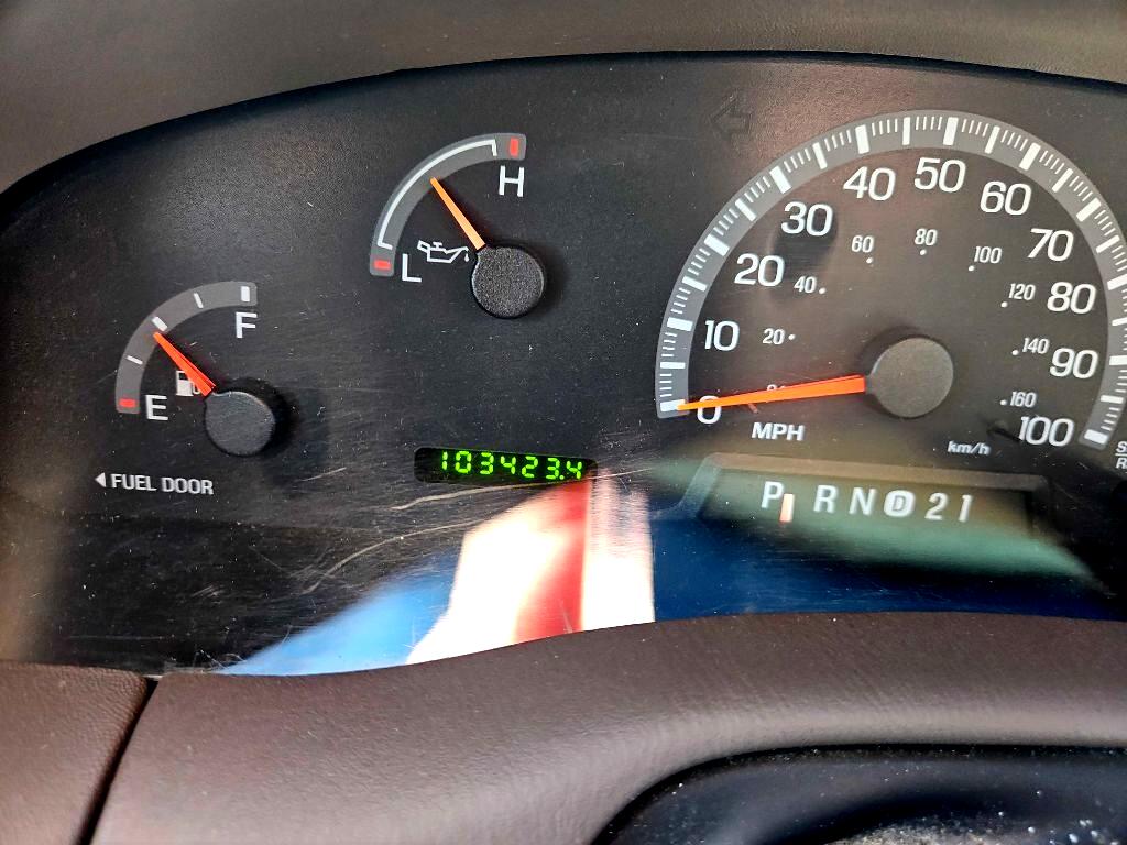 Ford F-150 WS Reg. Cab Short Bed 2WD 1999