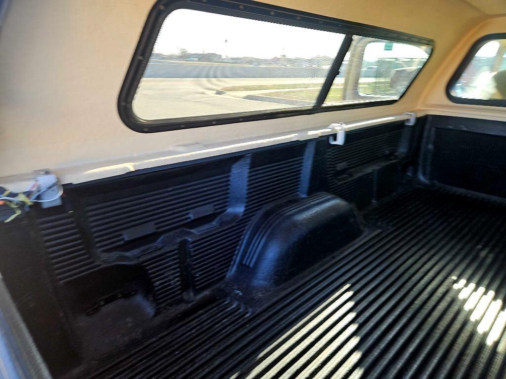 Ford F-150 WS Reg. Cab Short Bed 2WD 1999