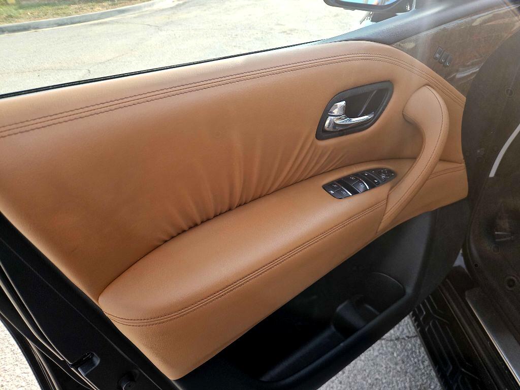 Infiniti QX80 Limited 4WD 2016