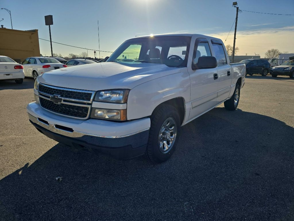 2006 Chevrolet Silverado 1500 LS2 Crew Cab 2WD