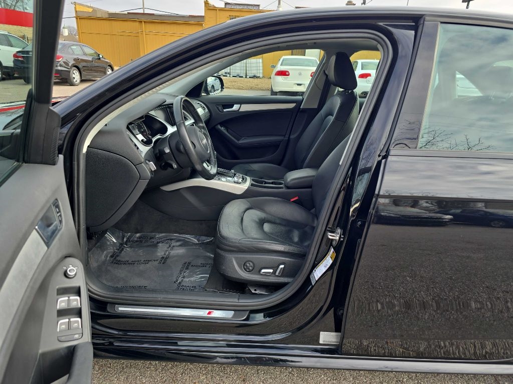 Audi A4 2.0T Premium quattro Sedan AWD 8A 2016