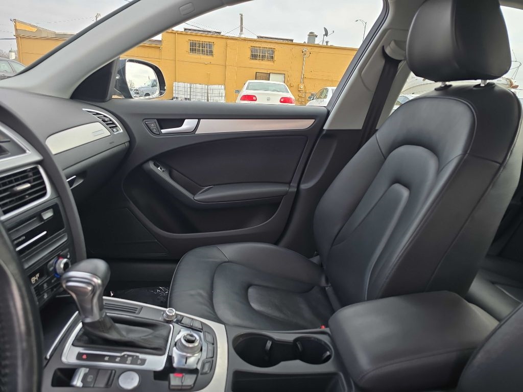 Audi A4 2.0T Premium quattro Sedan AWD 8A 2016