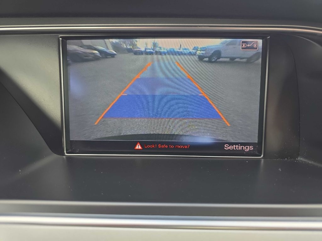 Audi A4 2.0T Premium quattro Sedan AWD 8A 2016