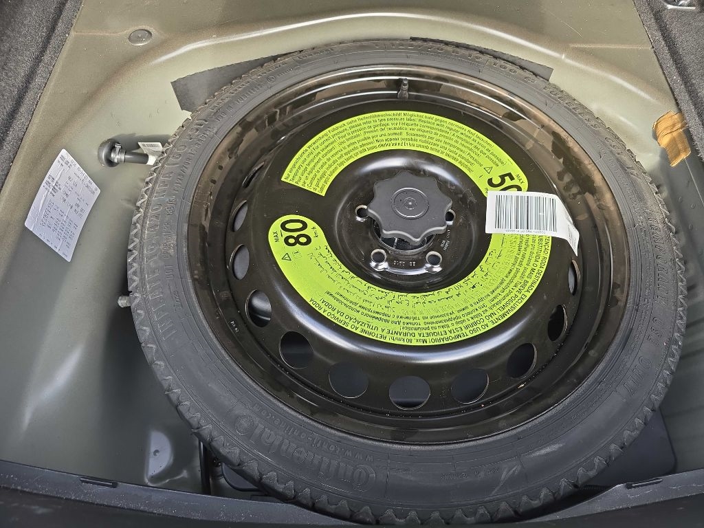 Audi A4 2.0T Premium quattro Sedan AWD 8A 2016