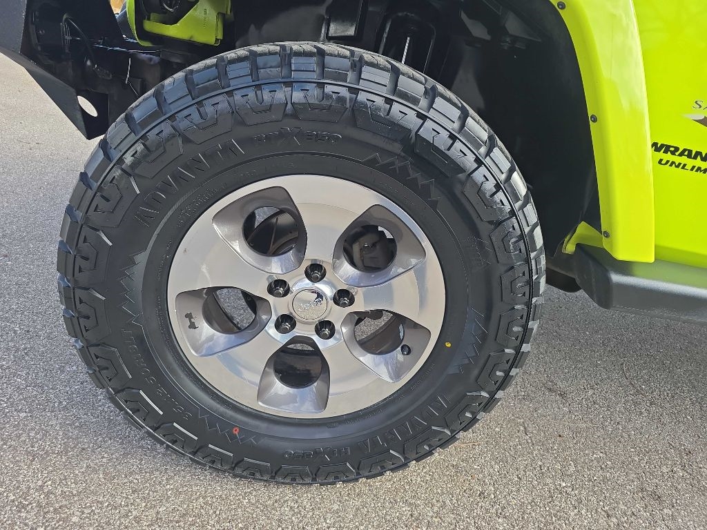 Jeep Wrangler Unlimited Sahara 4WD 2016