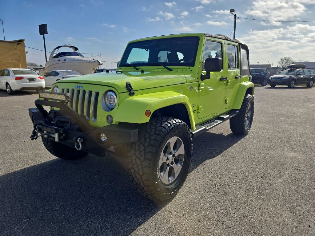 2016 Jeep Wrangler Unlimited Sahara 4WD