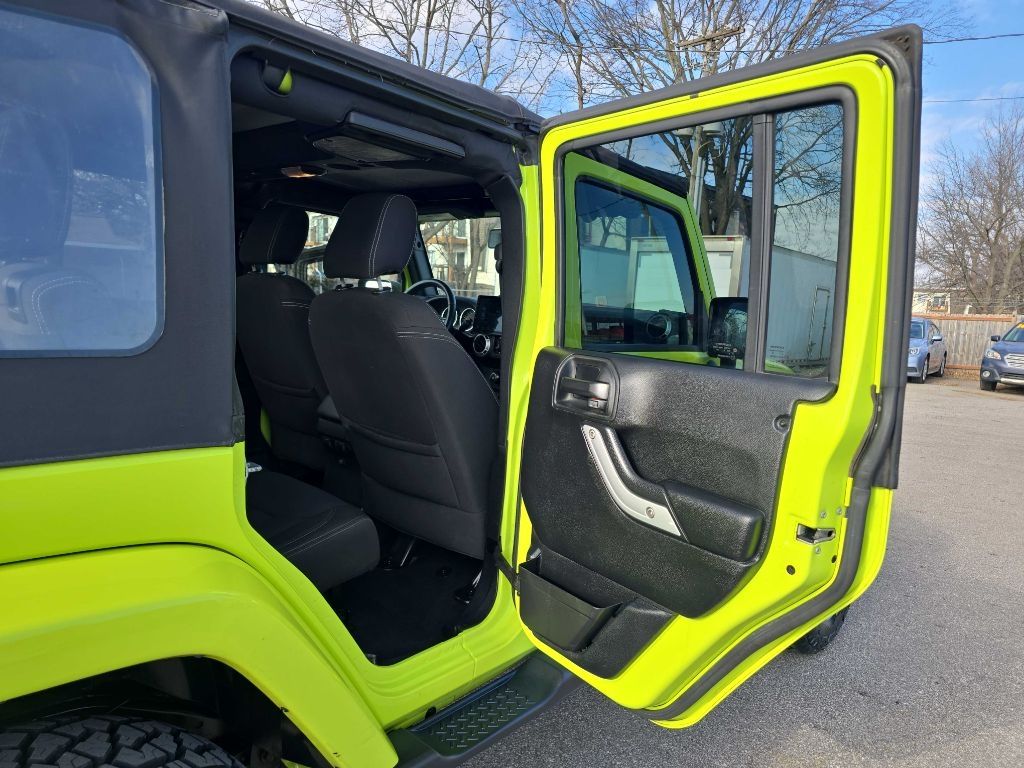 Jeep Wrangler Unlimited Sahara 4WD 2016