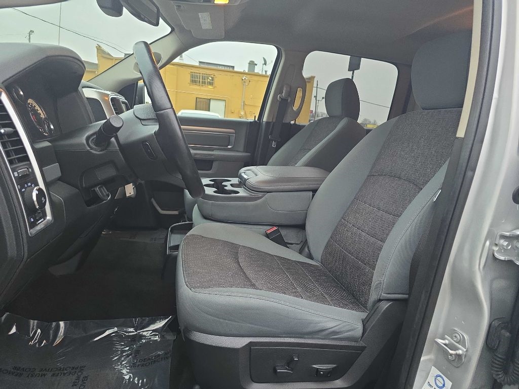 RAM 1500 SLT Crew Cab LWB 4WD 2017