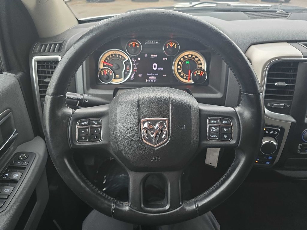 RAM 1500 SLT Crew Cab LWB 4WD 2017