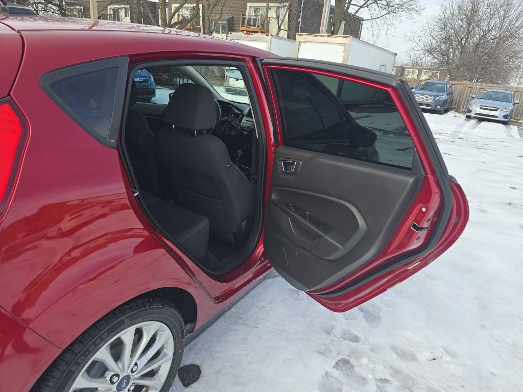 Ford Fiesta SE Hatchback 2014