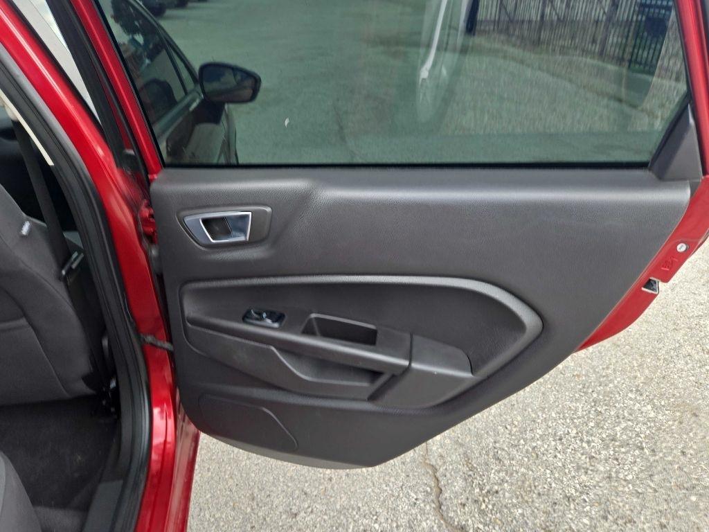 Ford Fiesta SE Hatchback 2014