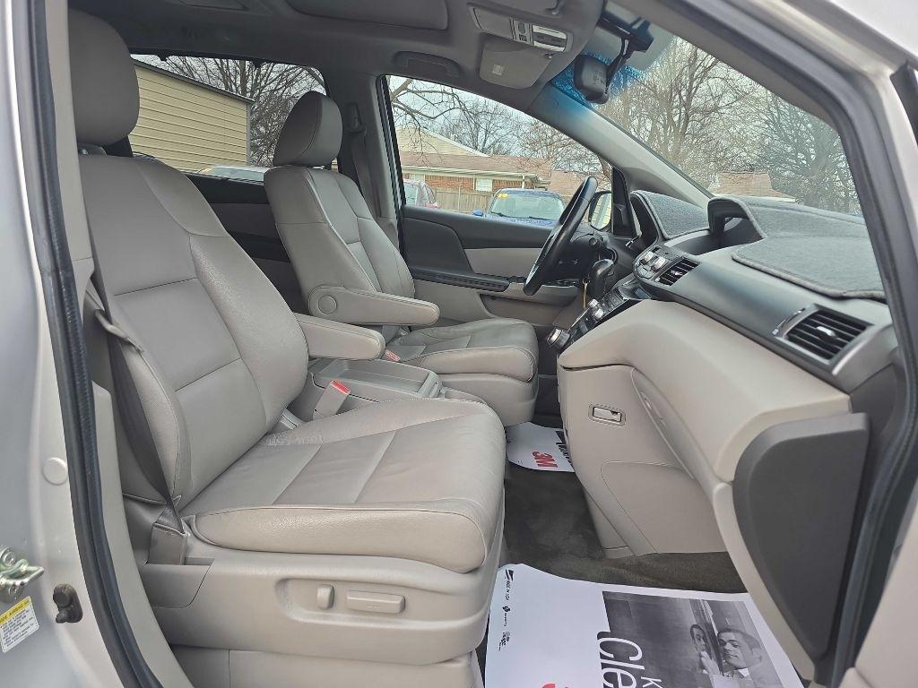 Honda Odyssey Touring 2013