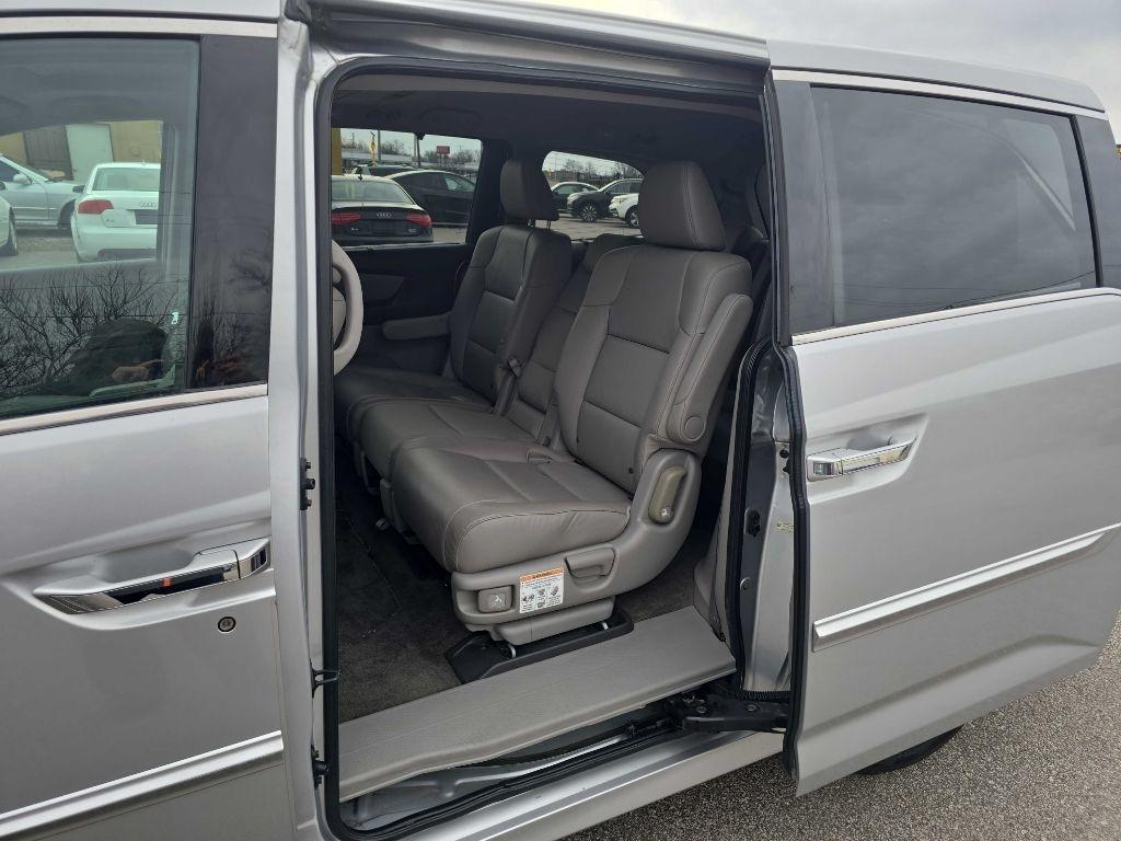 Honda Odyssey Touring 2013