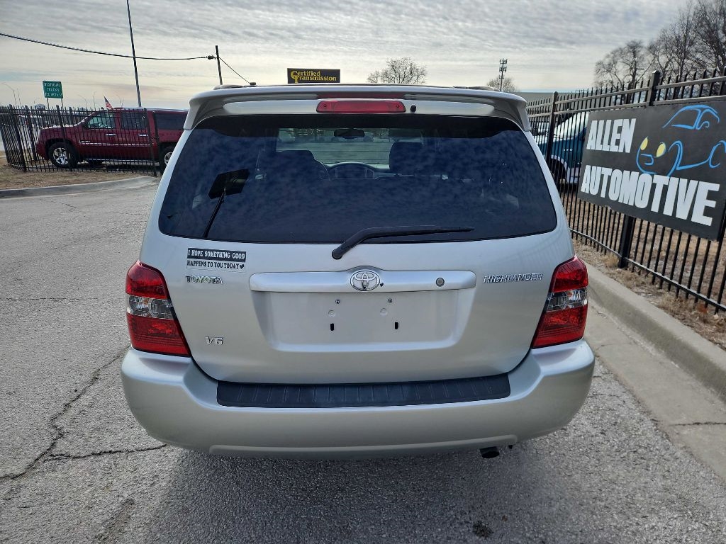 Toyota Highlander V6 2WD with 3rd-Row Seat 2006