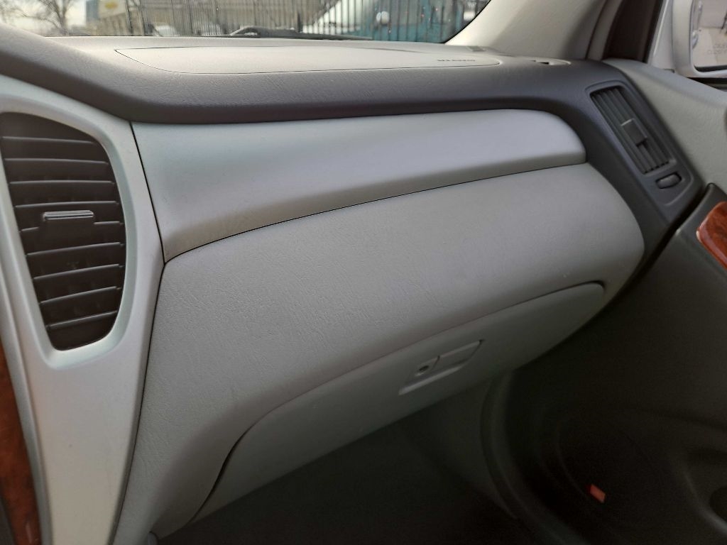 Toyota Highlander V6 2WD with 3rd-Row Seat 2006