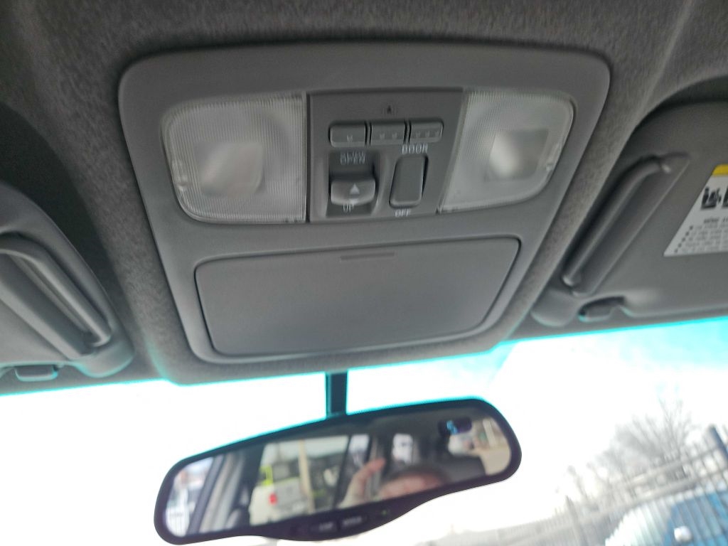 Toyota Highlander V6 2WD with 3rd-Row Seat 2006