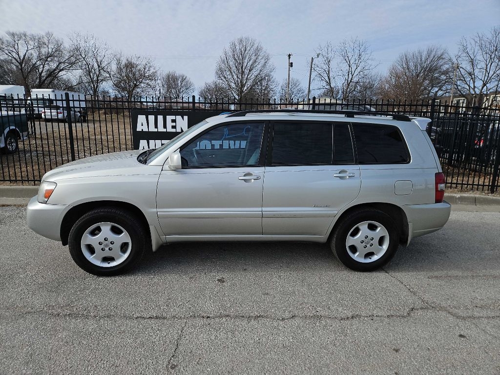 Toyota Highlander V6 2WD with 3rd-Row Seat 2006