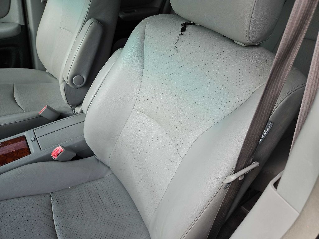 Toyota Highlander V6 2WD with 3rd-Row Seat 2006