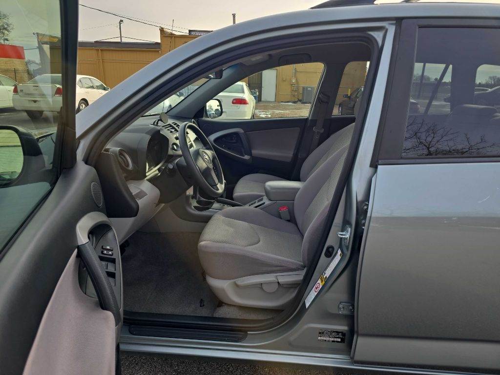 Toyota RAV4 Base I4 2WD 2008