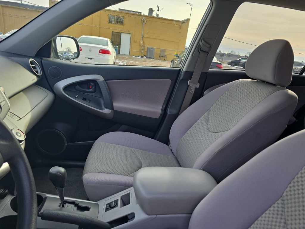 Toyota RAV4 Base I4 2WD 2008