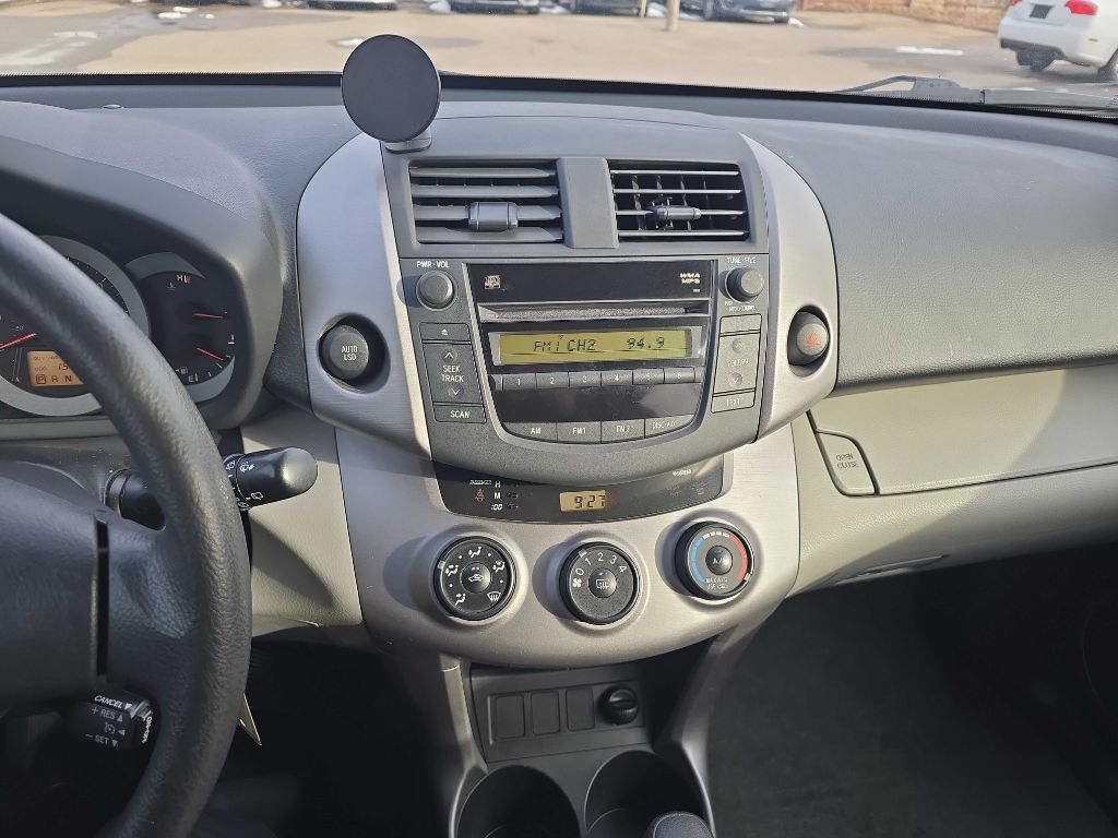 Toyota RAV4 Base I4 2WD 2008