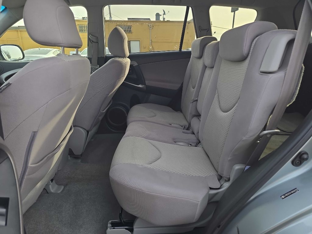 Toyota RAV4 Base I4 2WD 2008