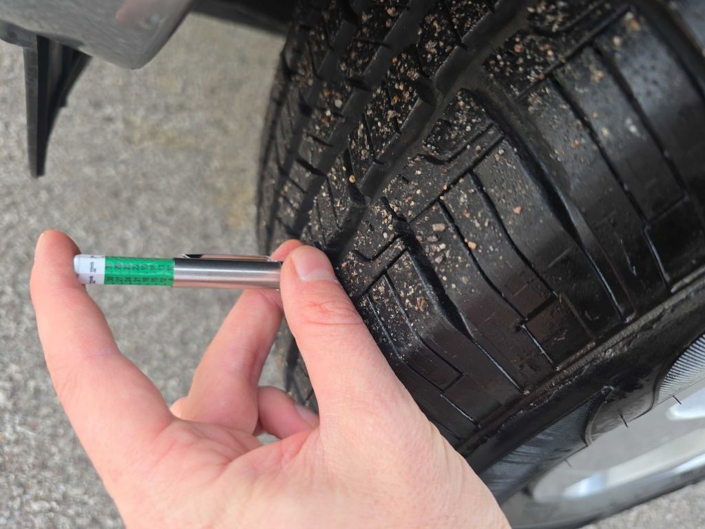 Toyota RAV4 Base I4 2WD 2008