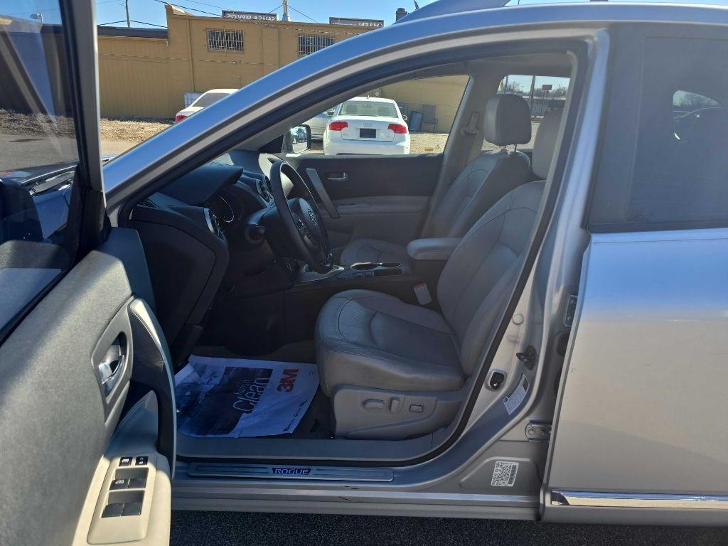 Nissan Rogue S 2WD 2012