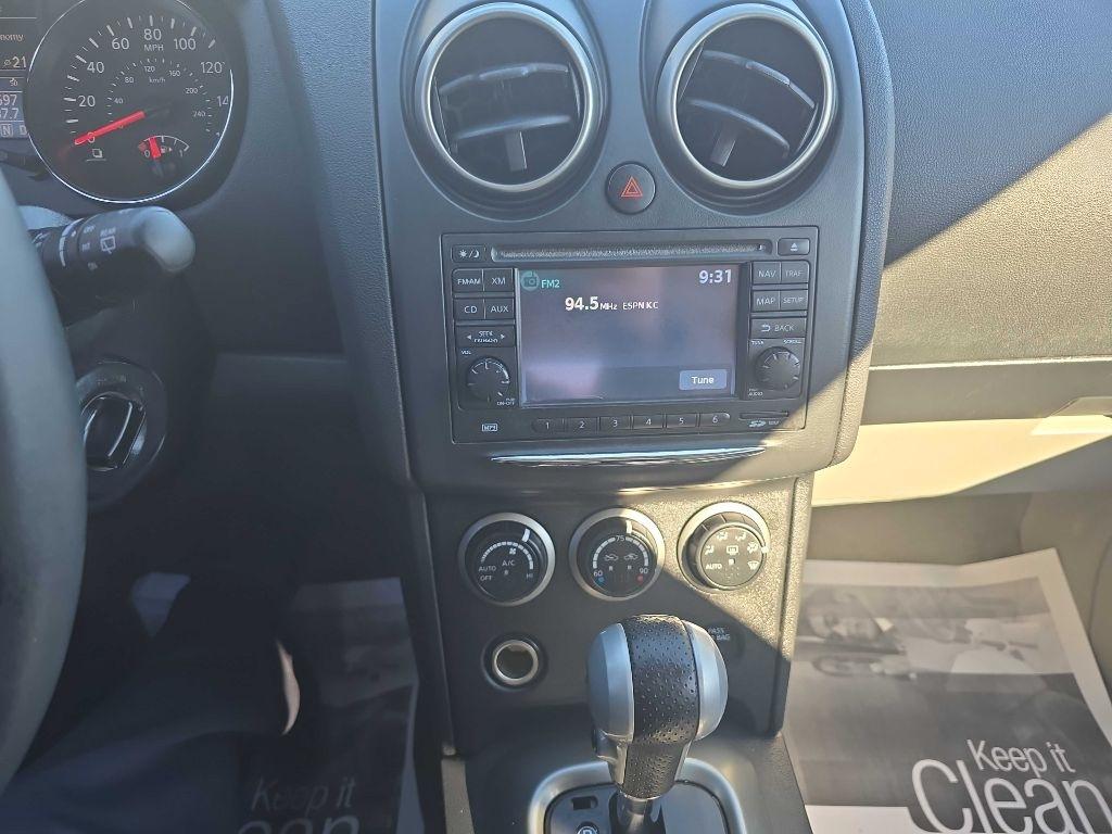 Nissan Rogue S 2WD 2012