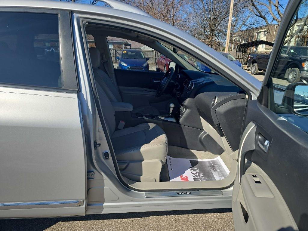 Nissan Rogue S 2WD 2012