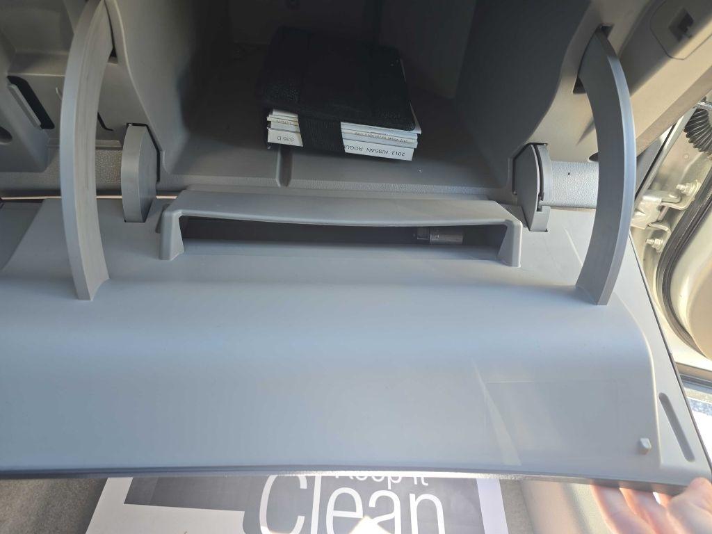 Nissan Rogue S 2WD 2012