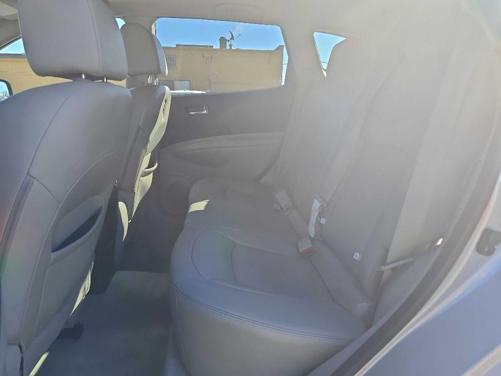 Nissan Rogue S 2WD 2012