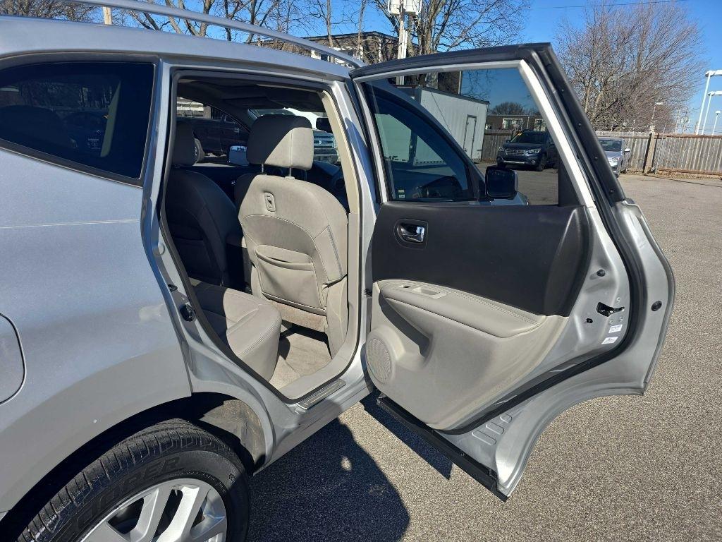 Nissan Rogue S 2WD 2012