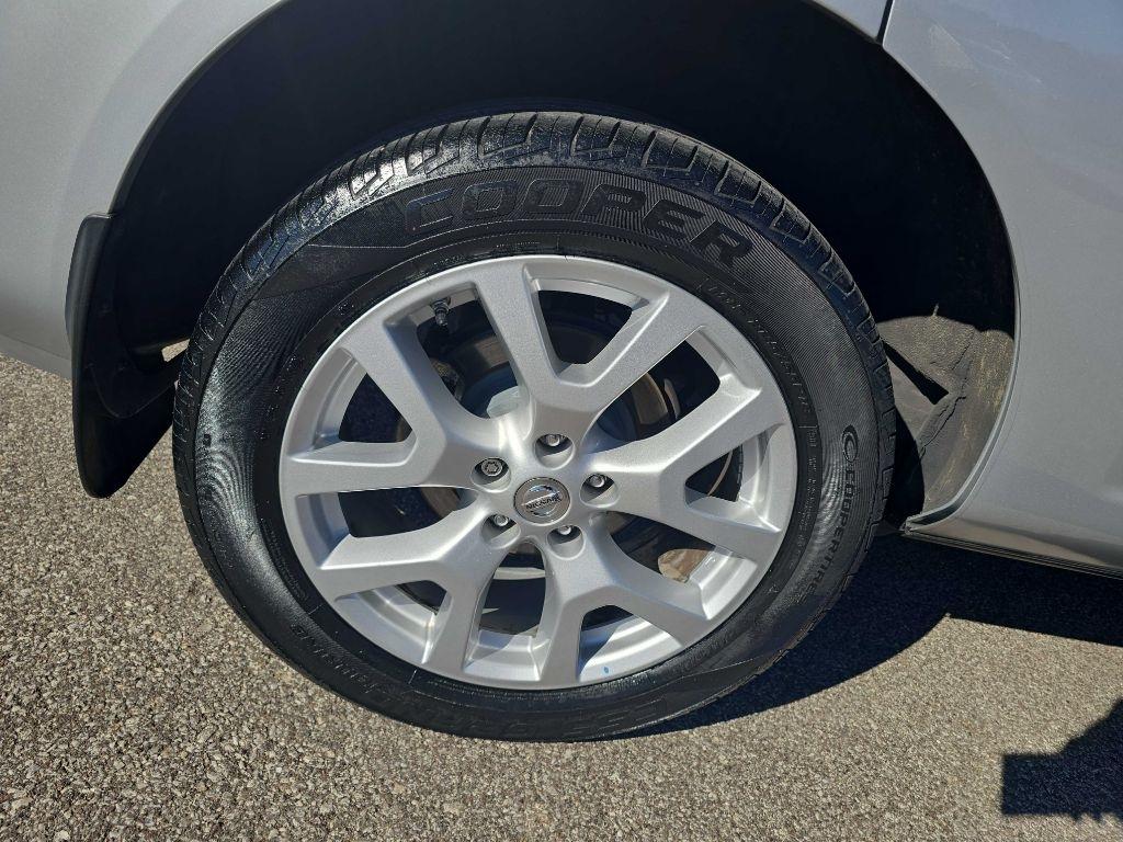 Nissan Rogue S 2WD 2012