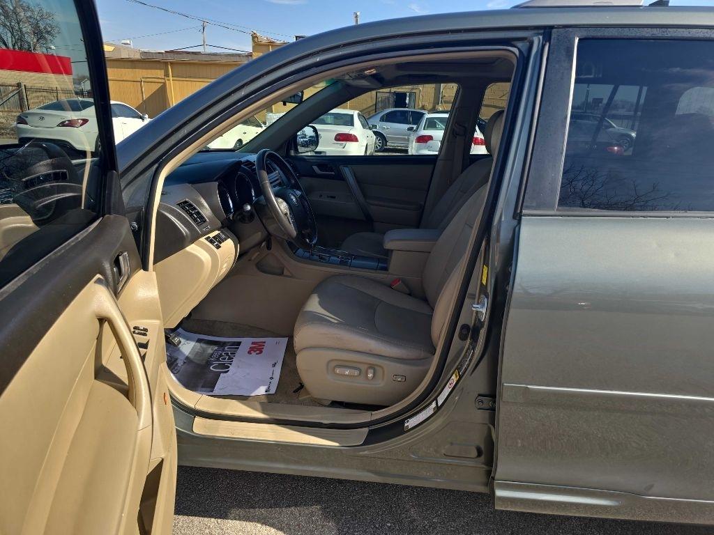 Toyota Highlander Sport 2WD 2009