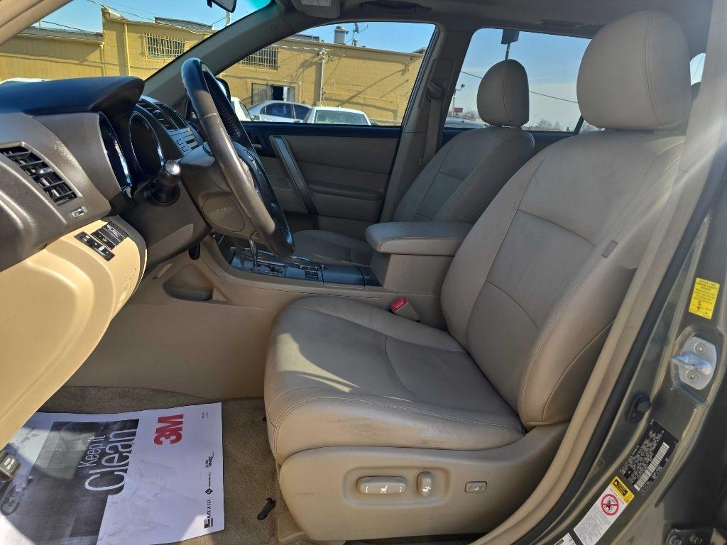 Toyota Highlander Sport 2WD 2009