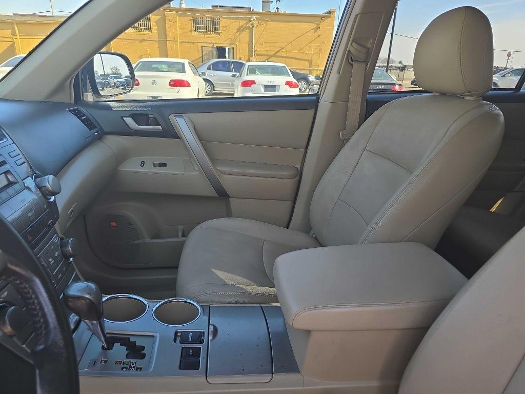 Toyota Highlander Sport 2WD 2009