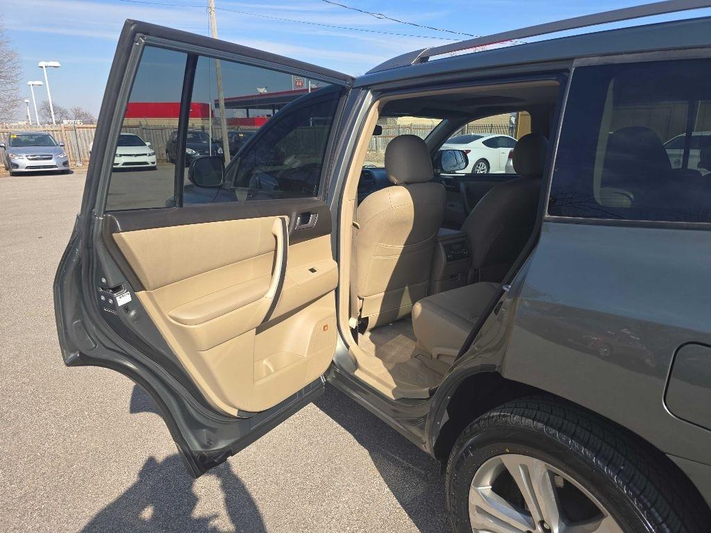 Toyota Highlander Sport 2WD 2009