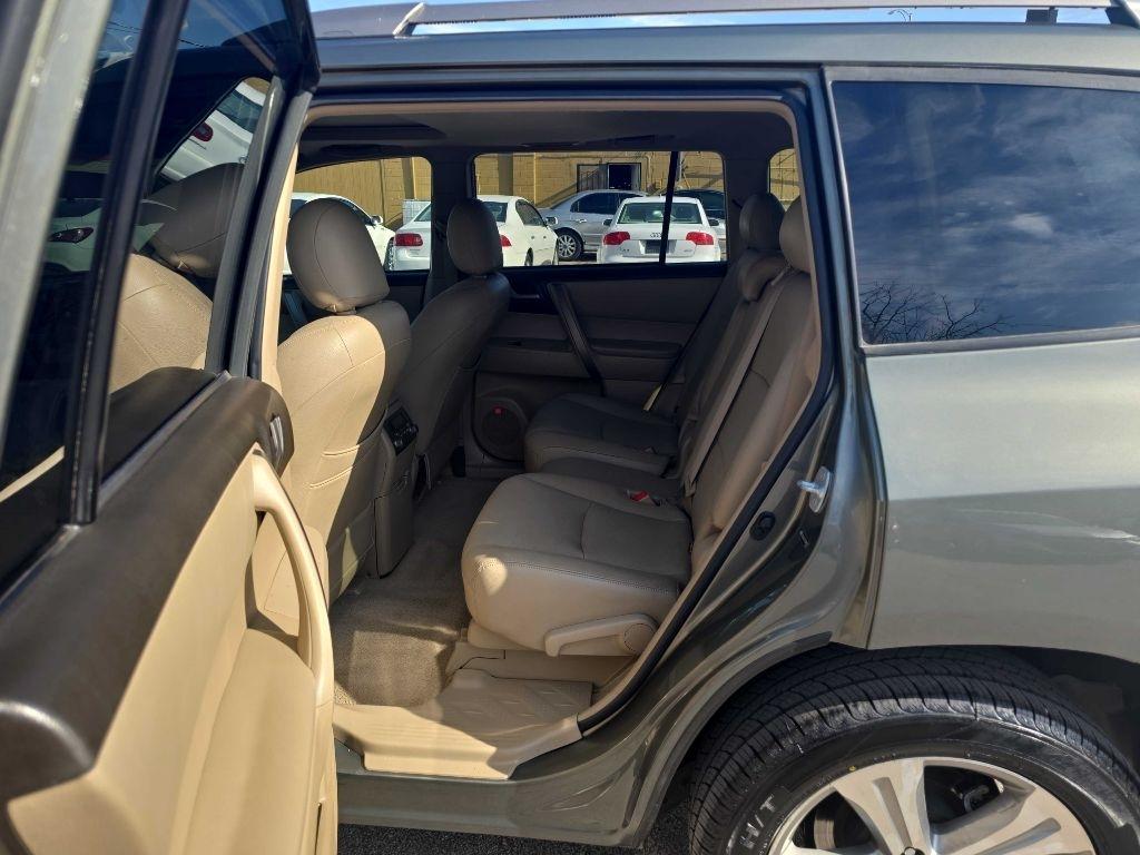 Toyota Highlander Sport 2WD 2009