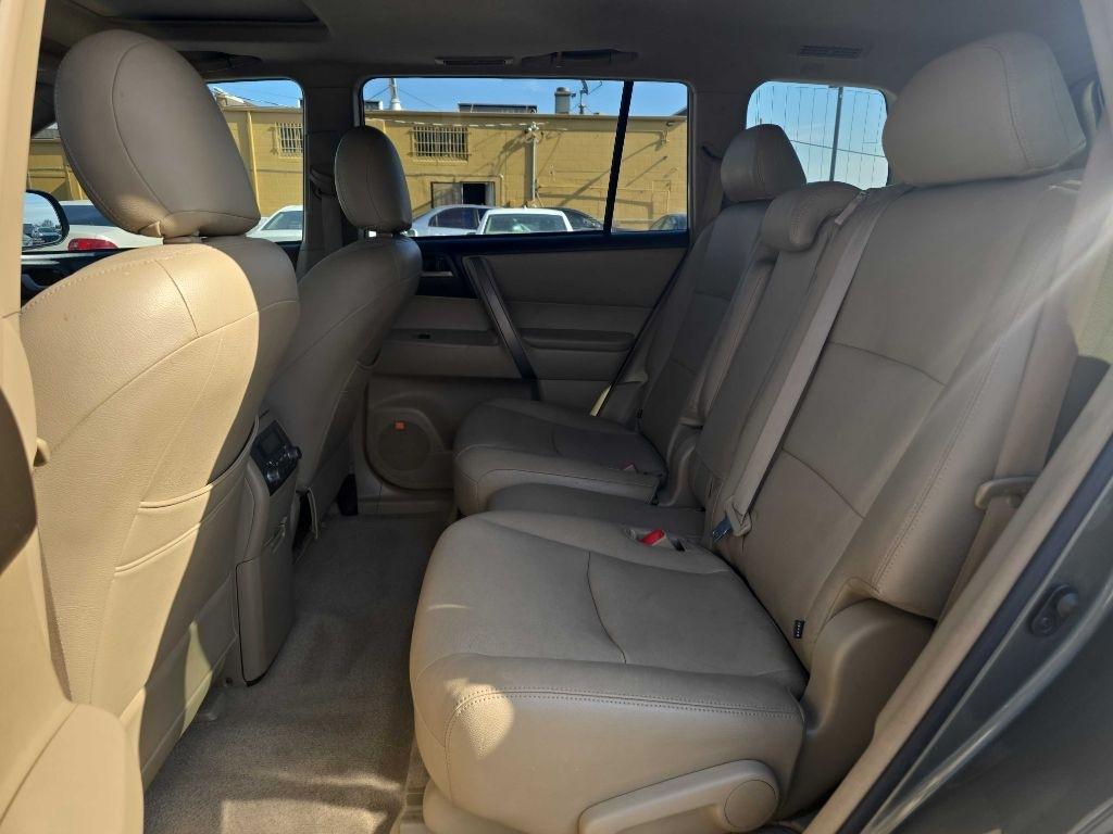 Toyota Highlander Sport 2WD 2009